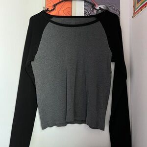 Brandy Melville long sleeve baseball tee